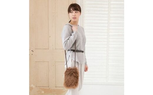 【0414-2】くるくる可愛い チベットラム毛皮ポシェット ブラウン