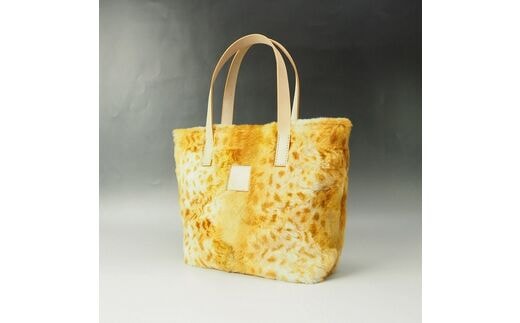 【0711-1】存在感のある色と柄! フェイクファートート ベージュ