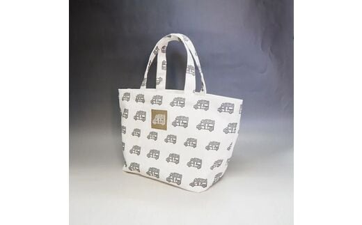 【1037-2】キャンピングカープリントがお洒落！ 帆布トートバッグ 生成 ( 野口オートキャンプ場 )