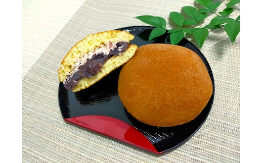 熊野生まれの生どら焼き 10個 【抹茶クリーム×4個、クリーム×4個、苺クリーム×2個】【kht001A】