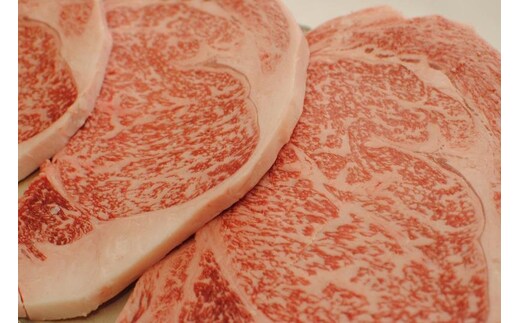 特産 黒毛和牛 熊野牛 厚切 ロース ステーキ 300ｇ×2枚 ふるさと納税 牛肉 純 国産 焼肉 バーベキュー BBQ キャンプ お取り寄せ グルメ 和歌山 高野 中元 歳暮 送料無料 【iSe4】