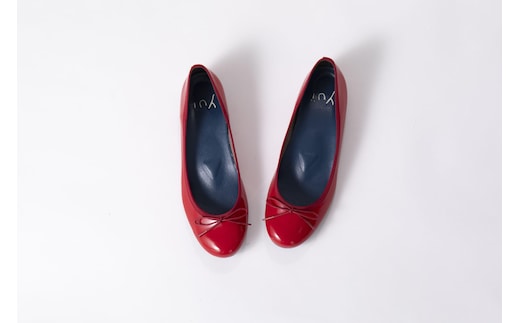 美脚に導く骨盤ケアシューズyui エナメル ダークレッド【サイズ23.5cm】