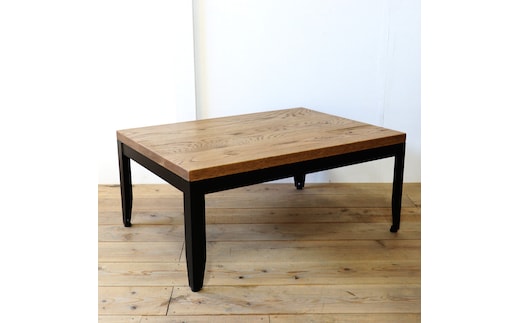 極厚ホワイトオーク無垢材のローテーブル