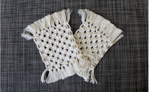 【ハンドメイド】マクラメ コースター / マット テーブルウェア 敷物 雑貨 手作り【stn002】