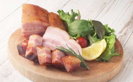 岡山ピーチポークベーコン ブロック 1050g / ピーチポークベーコン ベーコン ベーコンブロック 豚肉ベーコン ピーチポーク 豚肉 豚