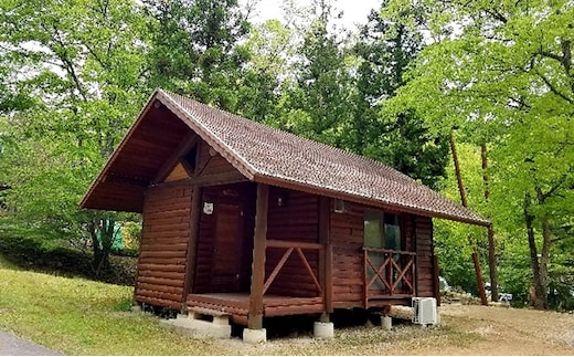 OutdoorFunキャンプフィールド ログキャビン利用券 1枚 キャンプ場 BBQ 休息 リフレッシュ 自然 