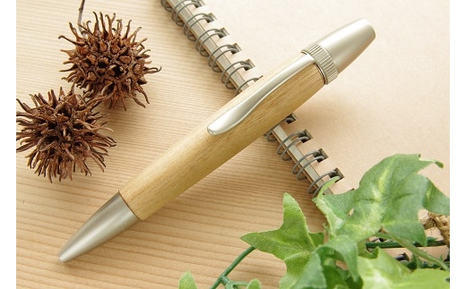 クスノキの木製ボールペン