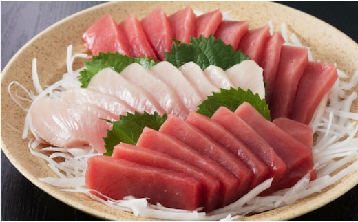 ge001厳選 天然 マグロ ２種 セット【 メバチ 鮪 ビンチョウ 鮪 】６５０ｇ以上 （ まぐろ 食べ比べ めばちまぐろ びんちょうまぐろ 海鮮 丼 刺身 高知 室戸 )