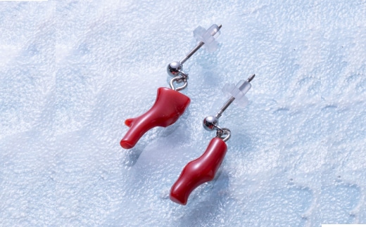 kn001血赤サンゴ枝のピアス