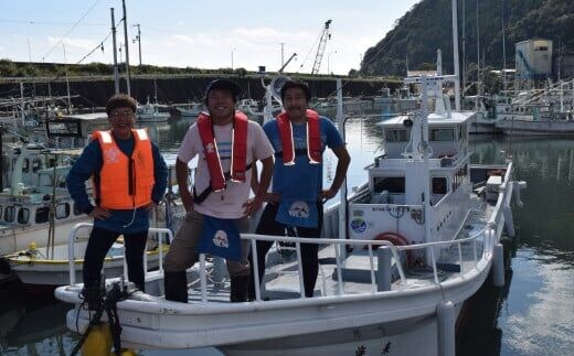 ma001「深海王国」室戸からお届けする グソクますく