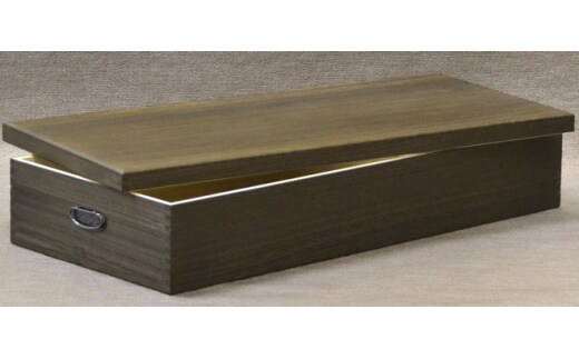 桐たんす専門店より 焼桐衣装箱（一段物） タンスに入らなくなった着物の保管には、職人が作った桐箱へ 職人による、手作り・手仕上げの工場よりお届け／総桐箪笥和光 AH053