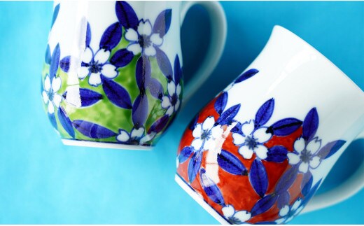 有田焼 染錦桜絵 マグカップペア 【神田陶器店】マグカップ 桜 コーヒー 染錦 プレゼント ギフト ペア 2個 A27-30
