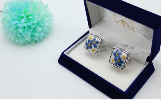 二宮閑山 有田焼カフスボタン 青桜 A30-777