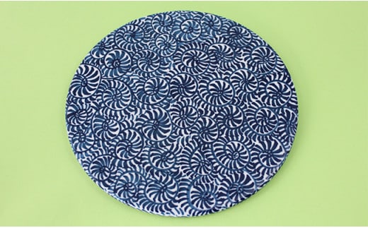 二宮閑山 有田焼染付マウスパッド たこ唐草紋様 A24-149