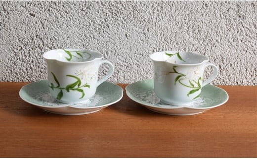 深川製磁 【有田焼】白百合 ペア碗皿 A100-73