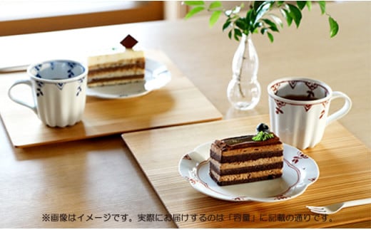 有田焼 デザート皿 & カヌレマグカップ ペアカフェセット【皓洋窯】食器 うつわ 器 皿 取皿 デザート皿 プレート マグ カップ ペア 食器セット カフェタイム 手描き かわいい ギフト 贈り物 食洗機対応 A40-407