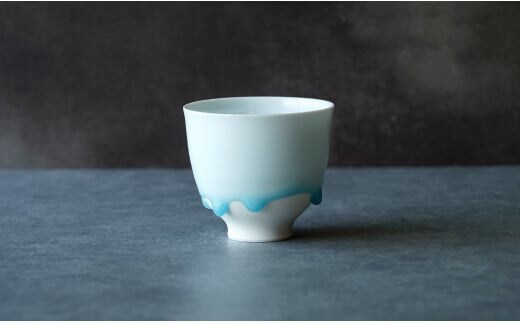 有田焼 雫グラス 開形【西隆行】うつわ 器 食器 グラス 焼酎グラス 湯呑み 湯呑 カップ しずく 雫 ろくろ 手作り 作家 おしゃれ 青 夏 涼しげ ギフト 贈答 35000円 3.5万円 A35-525