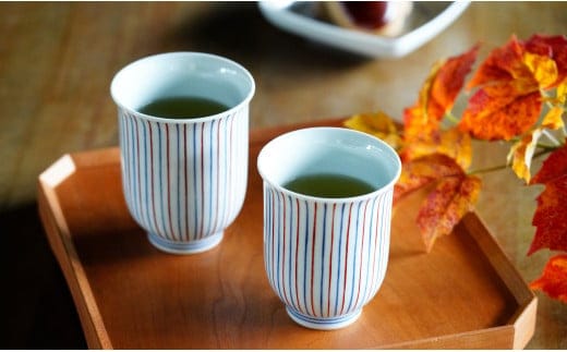 しん窯 青花 染錦十草反り組湯呑 有田焼 湯呑み ゆのみ カップ 2個 セット ギフト 贈答 35000円 3.5万円 A35-539