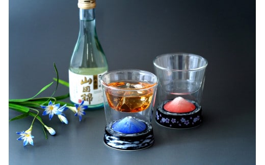 有田焼とガラスのコラボ Fortune glass小２個セット（赤富士・青富士）東洋セラミックス 30000円 3万円 A30-764