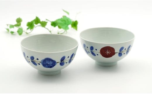 有田焼 麺類から丼ものまで多用途に使える「花つなぎ丼」ペア 深海三龍堂 ラーメン うどん どんぶり 丼ぶり 鉢 深鉢 ボウル 食器 30000円 3万円 A30-712