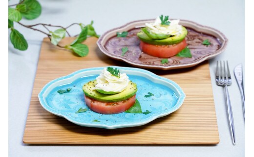 有田焼 春秋彫 色釉変形フラットプレート ペアセット 大慶 A24-54