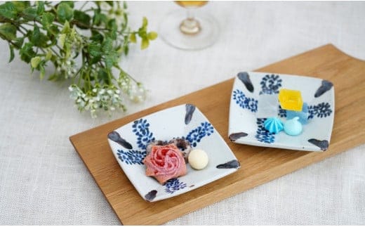 有田焼 乃利陶窯 李白古染タコ唐草紋様 角小皿2枚セット／大幸陶苑 A45-116