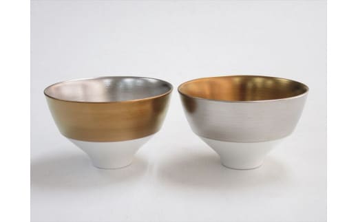 ARITA PORCELAIN LAB(アリタポーセリンラボ) ゴールド&プラチナ・ツートンペア段付飯碗 有田焼 モダン スタイリッシュ 茶碗 A50-199