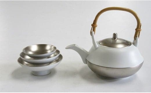 ARITA PORCELAIN LAB(アリタポーセリンラボ) プラチナ・屠蘇器盃セット 有田焼 モダン スタイリッシュ おめでたい お屠蘇 酒器 A120-20