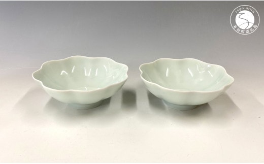 中仙窯 有田焼 青白磁輪花鉢ペア（中尾純作） A45-148