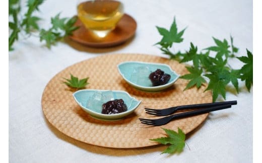 深川製磁 有田焼 笹青磁 ペア千代口 A24-76