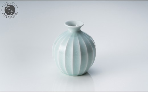 有田焼 青白磁稜線花器【中仙窯・中尾純作】 花瓶 花びん 花器 青白磁 伝統工芸 作家 シンプル A80-49