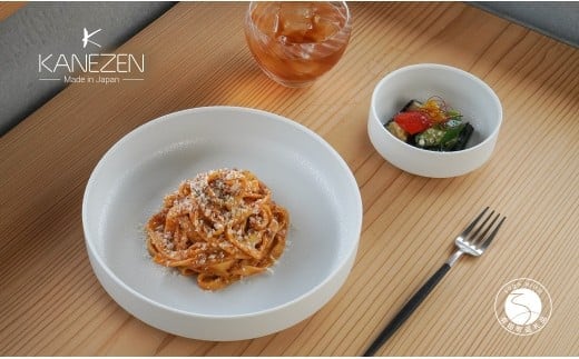 有田焼 110 210 カットボール スノー 2個 セット 【金善製陶所】 食器 器 皿 セット おしゃれ モダン 電子レンジ対応 磁器 デザイン ホワイト 白 ボウル 30000円 3万円 A30-799