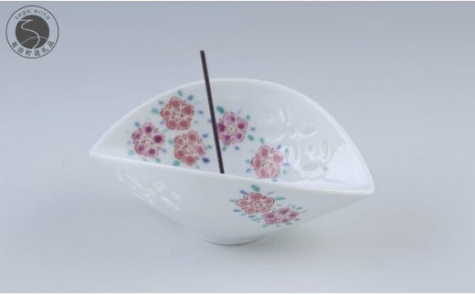 有田焼 お香立〈花集文〉【赤絵白磁硯処 雪月花】手描き 伝統工芸 お香立て 花柄 赤絵 インテリア 30000円 3万円 A30-805