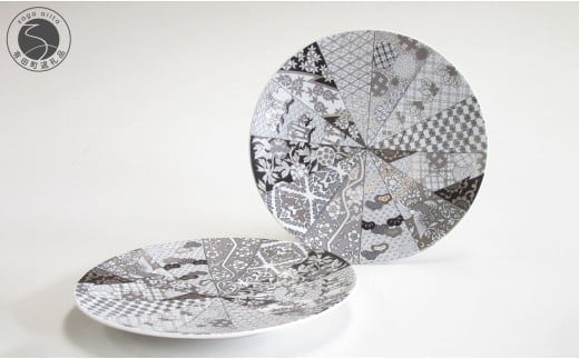 有田焼 JS旭日吉祥紋・ペアフラットプレートS ARITA PORCELAIN LAB【アリタポーセリンラボ】モダン おめでたい モノトーン お正月 おせち A60-108