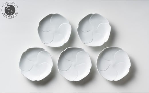 有田焼 白磁花小皿 5枚組【中仙窯】中尾純 伝統工芸 作家 白磁 うつわ 器 皿 小皿 5枚 セット A95-58