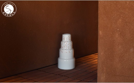 1616/ S&B Vase High Red Dots【1616/arita japan】有田焼 ショルテン＆バーイングス デザイン オランダ 花器 花瓶 ベース 白磁 白 赤 ドット シンプル シック モダン ギフト A130-45