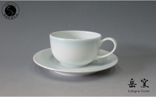 有田焼 岳窯 白磁紅茶碗【日展会友 照井一玄作】食器 器 うつわ カップ ギフト プレゼント 作家 ap009