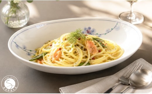 有田焼 華山窯 早風花 パスタ皿 黄 紫 2枚 セット【東洋セラミックス】 プレート お皿 食器 うつわ 器 花 カレー パスタ ワンプレート au040