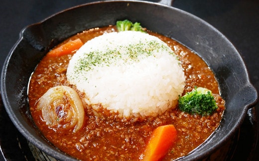 あか牛カレー詰め合わせセット(あか牛カレー180g×2 あか牛100%挽肉カレー220g×2)