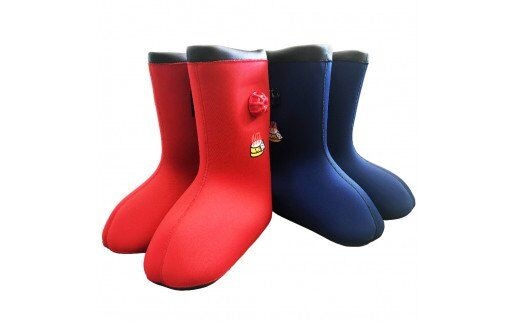 クロッツやわらか湯たんぽ 足湯もできるブーツタイプ(薬用Hot重炭酸湯Classic 45錠入付） （レッド/Sサイズ）_2042R-1