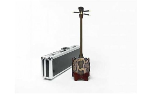 【専門職人が魂を込めた逸品】高級黒檀 真壁型 奄美三味線（スンチ塗） A033-005